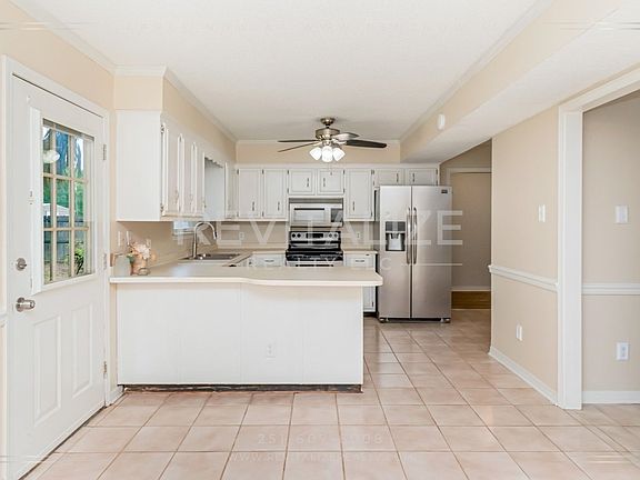 5th image of 9490 Cinder Dr
