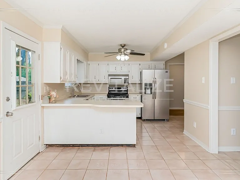 9490 Cinder Dr — Photo 4