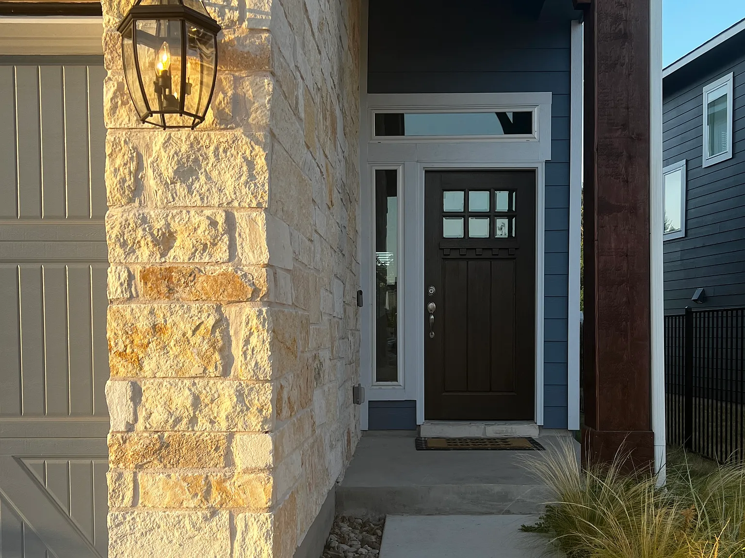 3 bed, 2.5 bath, 1795 sqft, $1,995 — Photo 2