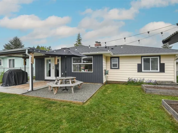 656 14th St, Courtenay, BC V9N 1W6