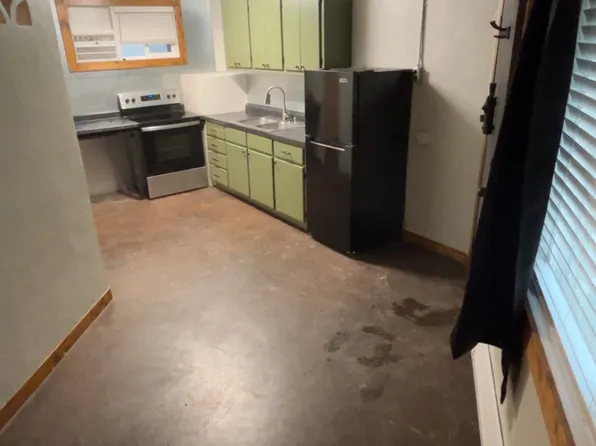 130 N Monroe St #130, Versailles, MO 65084