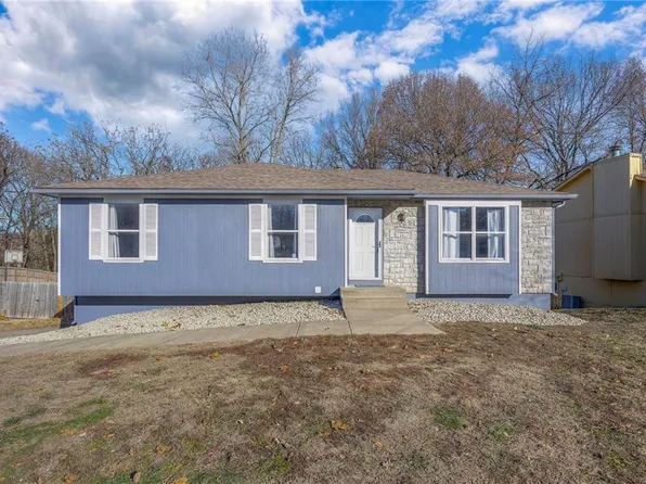 1108 NE Lindsay Ave, Lees Summit, MO 64086