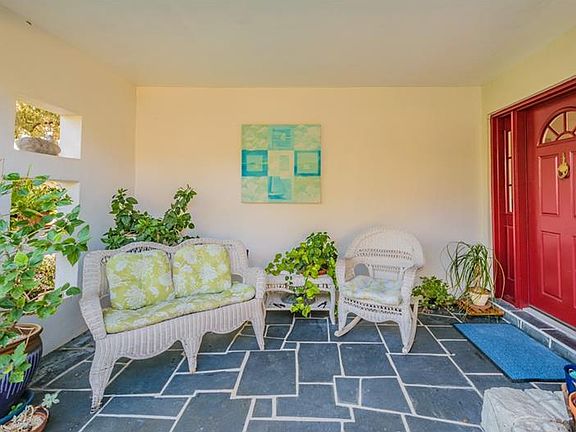 2nd image of 1890 Del Robles Dr
