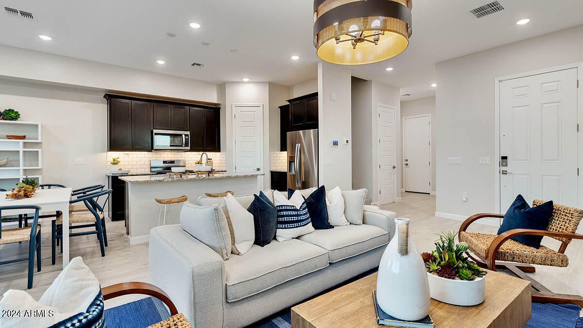 5811 E Rose Garden Ln, Phoenix, AZ 85054 MLS 6756958 Zillow