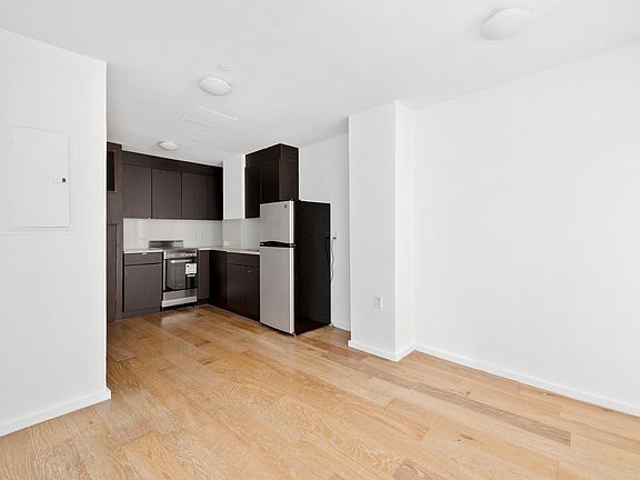 4th image of 791 Broadway #5002