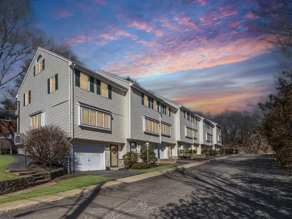 59 Denver St APT 2, Saugus, MA 01906