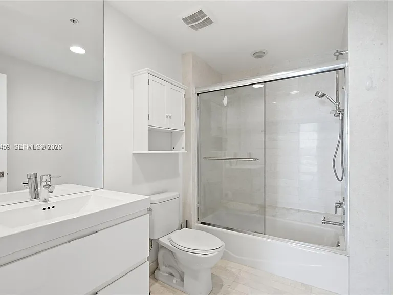 17301 Biscayne Blvd #1008 — Photo 24