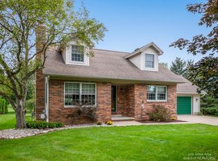 327 River Bend St, Manchester, MI 48158