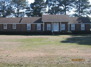 103 Naylor School Rd, Roseboro, NC 28382