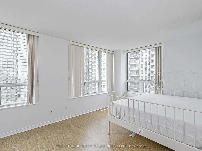 238 Doris Ave #2009 — Photo 22
