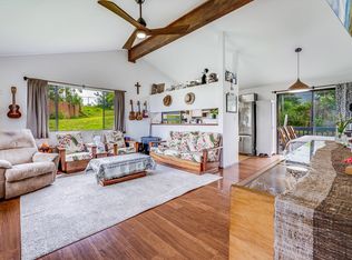 1088 Mamalu Pl, Makawao, HI 96768