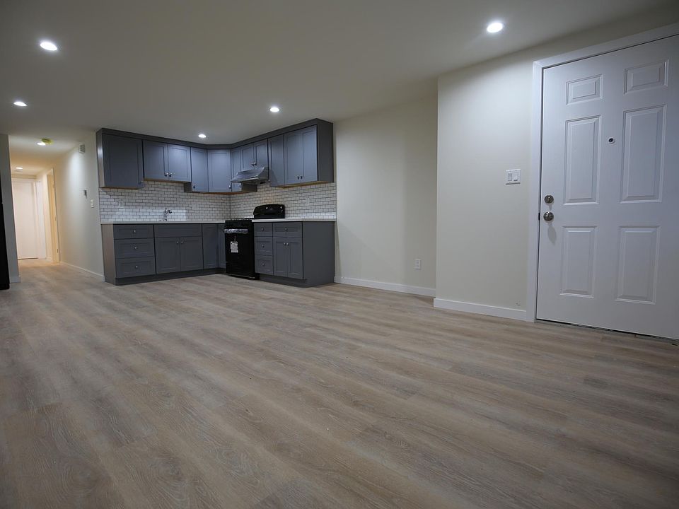 1st image of 968 Southgate Ave #B