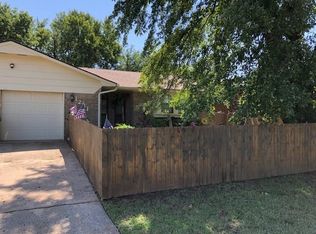 1201 Glenwood Dr, Yukon, OK 73099
