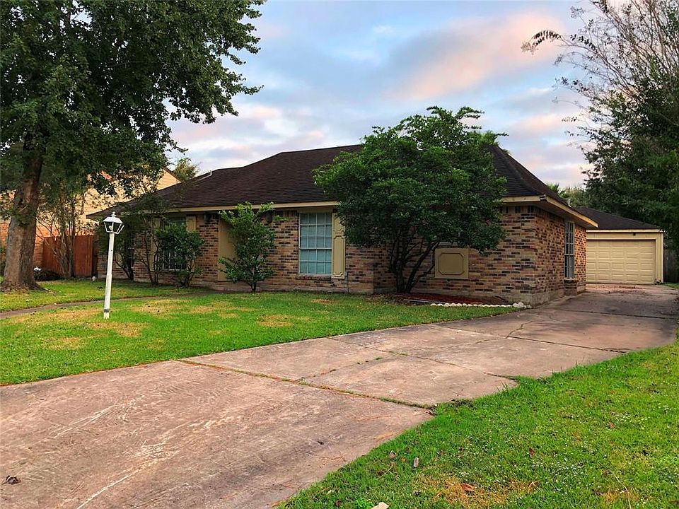 1st image of 2323 Rushbrook Dr