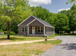4335 Hawkins Dr, Westmoreland, TN 37186