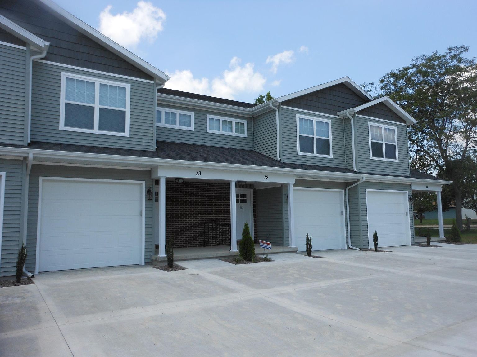 105 E Hendelmeyer Ave STE 12, Effingham, IL 62401 Zillow