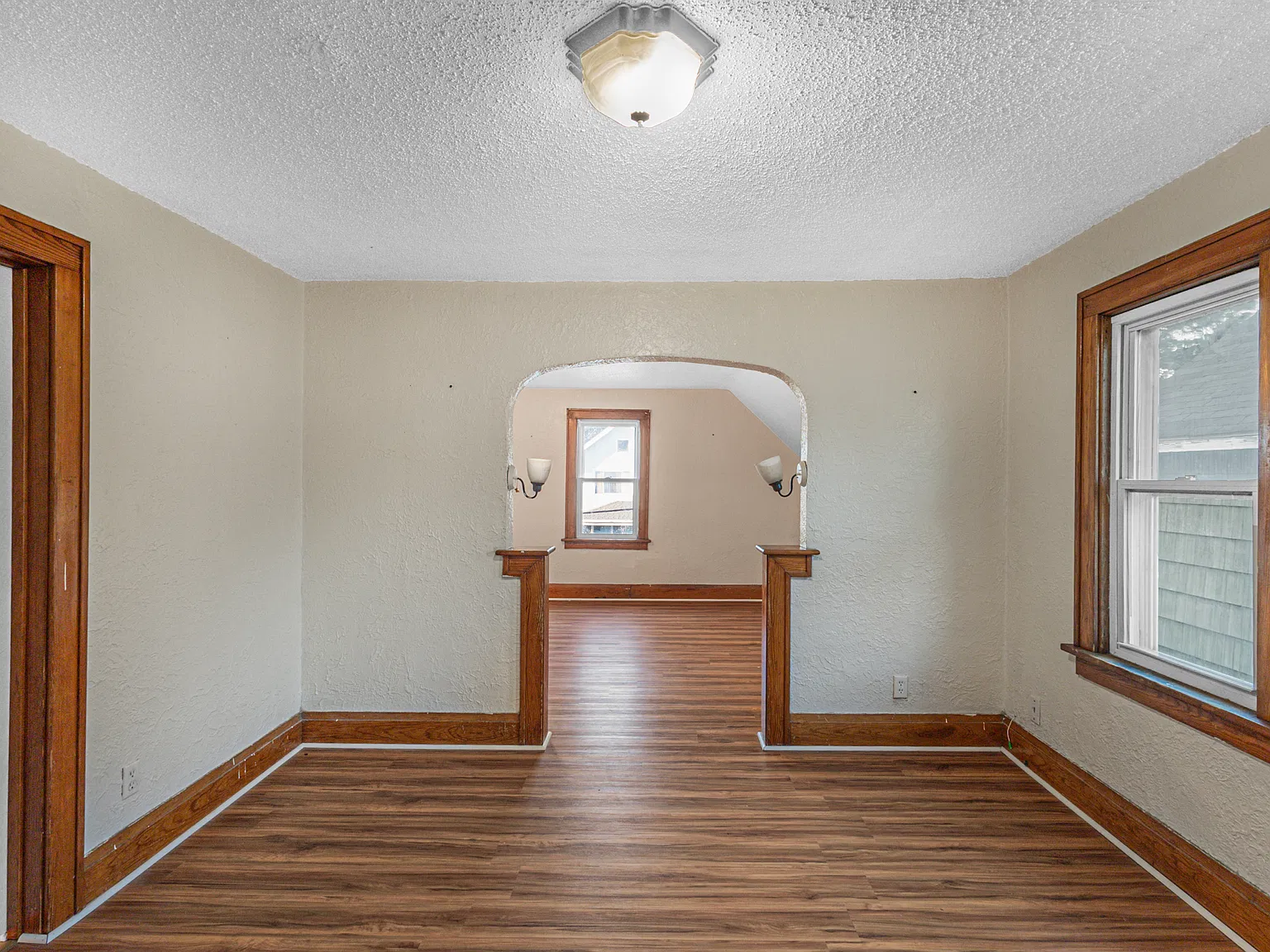 2 bed, $1,200 — Photo 1