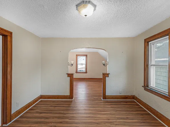 19 Grape Ave Floor 2, Buffalo, NY 14218