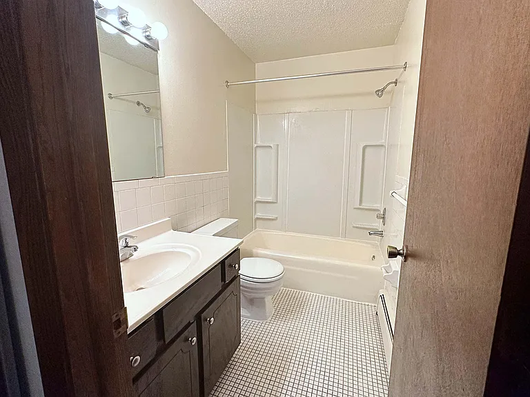 Northwood Villa — Photo 66