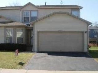 1230 Oak Ridge Dr, Streamwood, IL 60107
