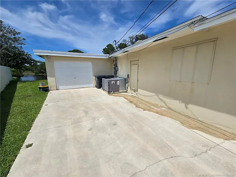 2648 Rockcrest Ct — Photo 47