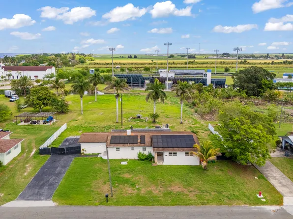 360 Kismet Avenue, Pahokee, FL 33476