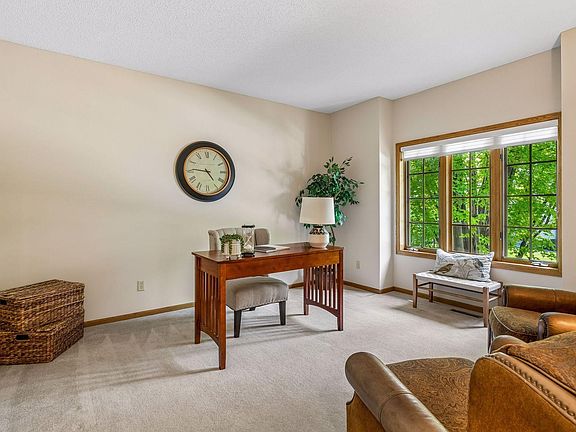 4th image of 13846 Guild Ave