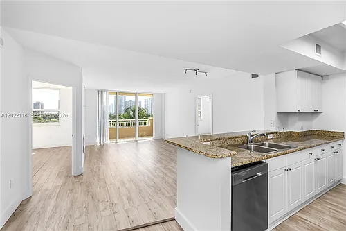 19501 W Country Club Dr Photo 1