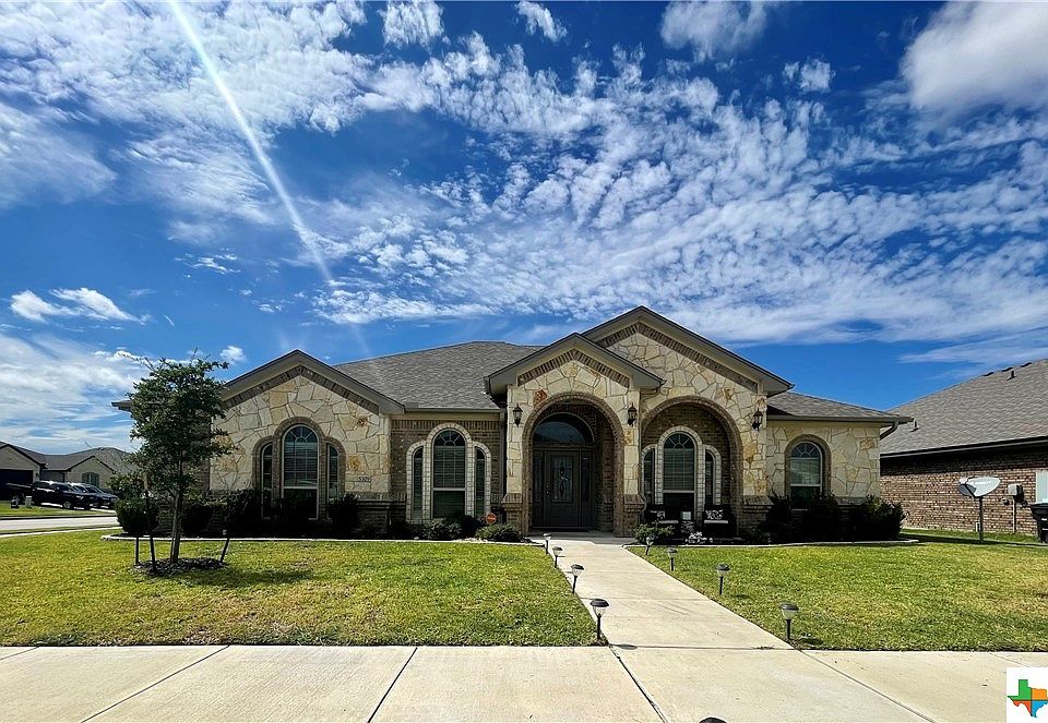 1st image of 5309 La Terraza Ln