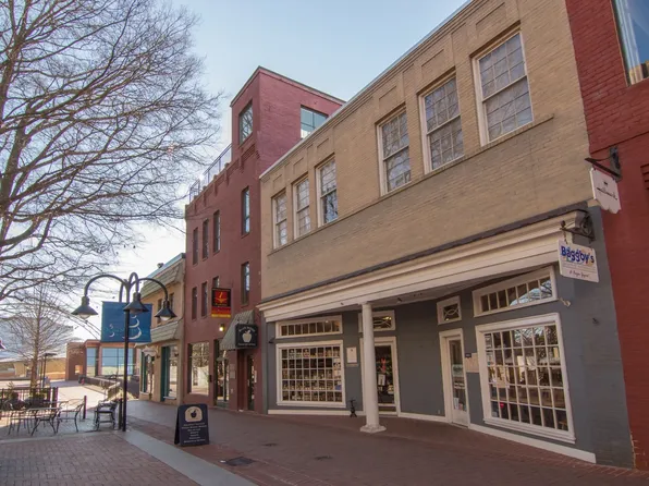 East End Apartments, 520 Main St E APT 6, Charlottesville, VA 22902