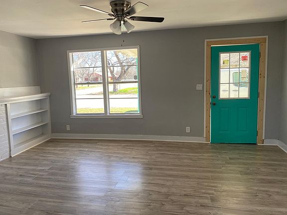 4th image of 1300 Llano St