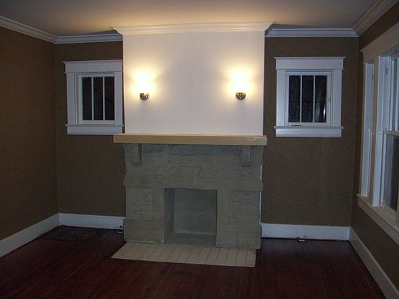 Living room with fireplace (non-functional)