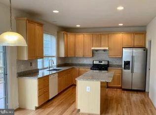 12846 Williams Meadow Ct, Herndon, VA 20171