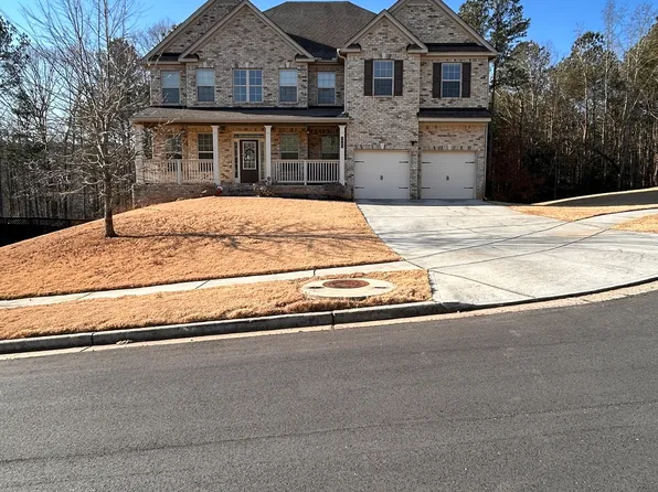 3863 Dragon Fly Ln, Loganville, GA 30052