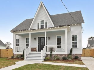 1832 Benjamin St, Arabi, LA 70032