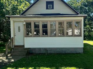 913 N Chestnut St, Kewanee, IL 61443