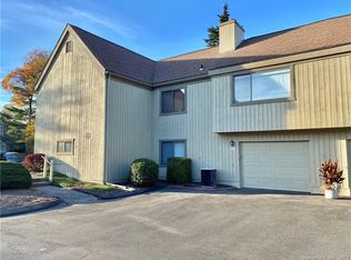 442 Hammerstone Ln #A, Stratford, CT 06614