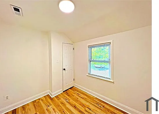 7009 Hawthorne St — Photo 26