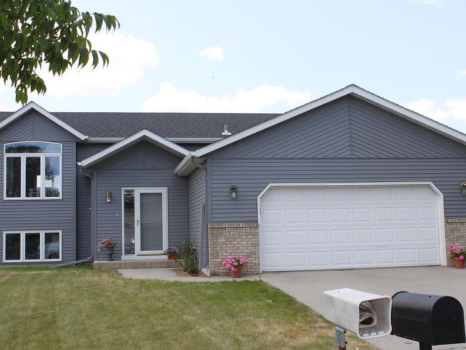 1st image of 3415 Westmoor Dr