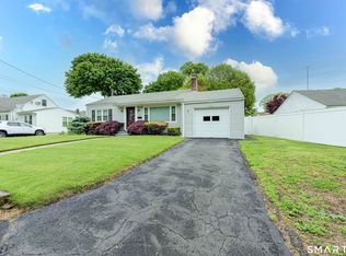 20 Pickett St, Milford, CT 06460