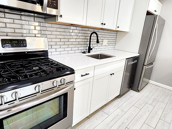 5th image of 2900 Kings Chapel Rd APT 5