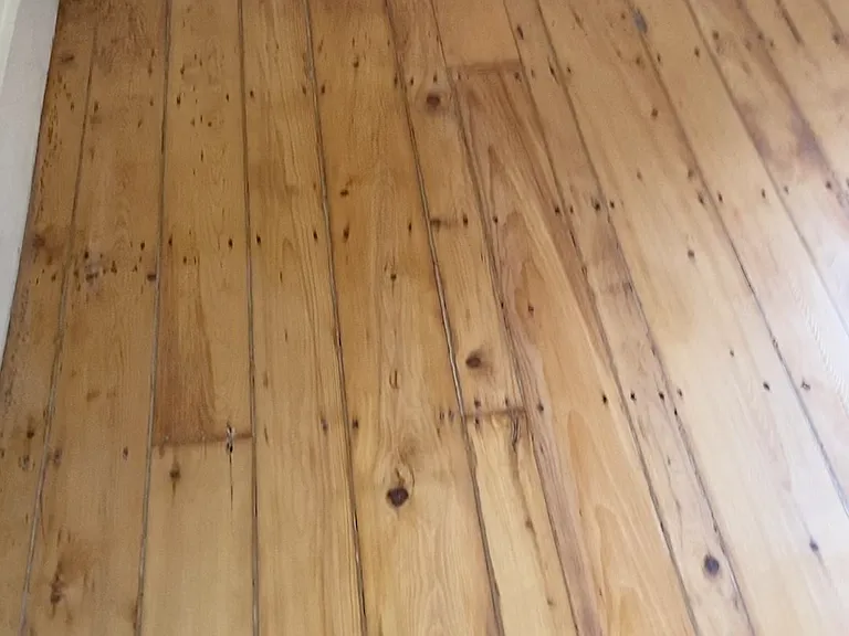 24-26 Elm St #3 — Photo 1