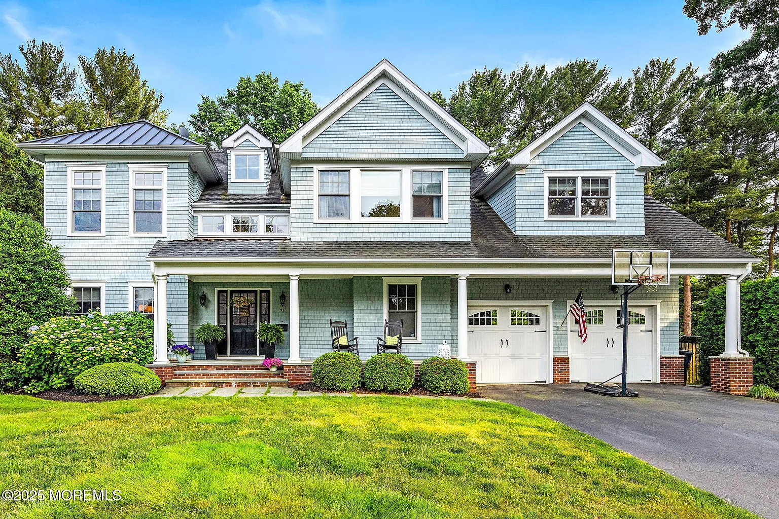 74 Linden Drive photo 1
