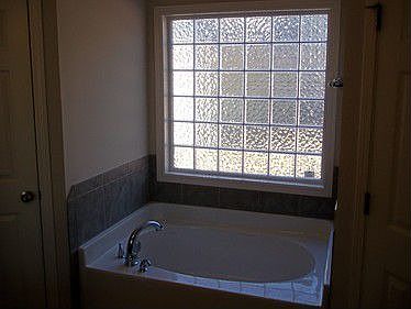 Peartree #164 master bathroom