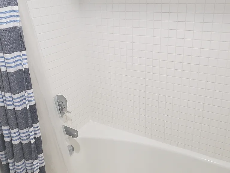 2501 Calvert St NW #810 — Photo 5