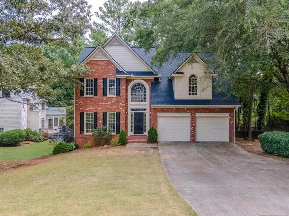 2320 Deerfield Chase SE, Conyers, GA 30013