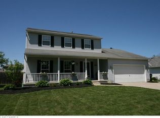 113 Queen Anne Cir, Elyria, OH 44035