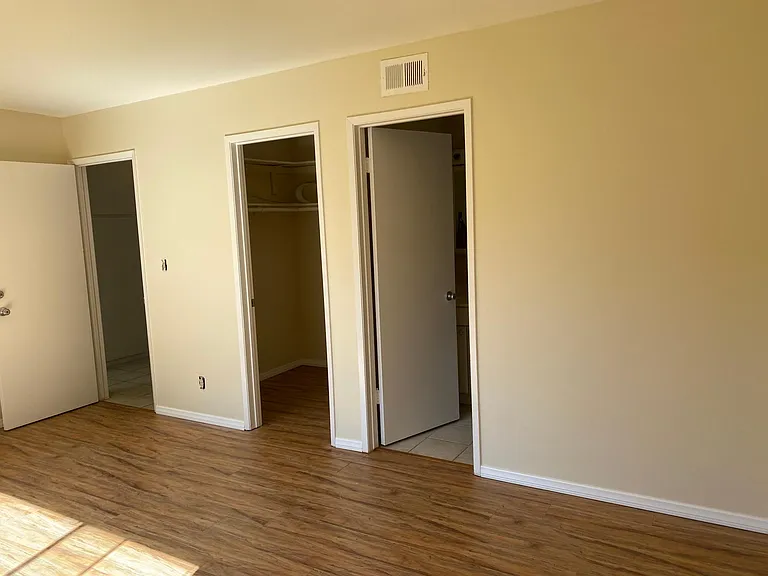 Bedroom 1 (downstairs master)