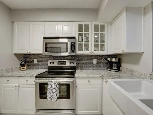 1501 Lincoln Way APT 101, Mc Lean, VA 22102
