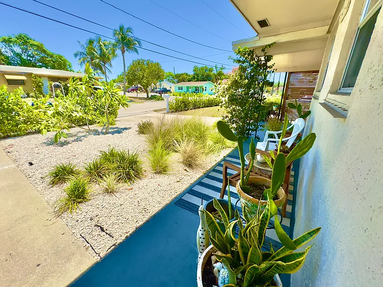 2401 Avenue Q — Photo 11